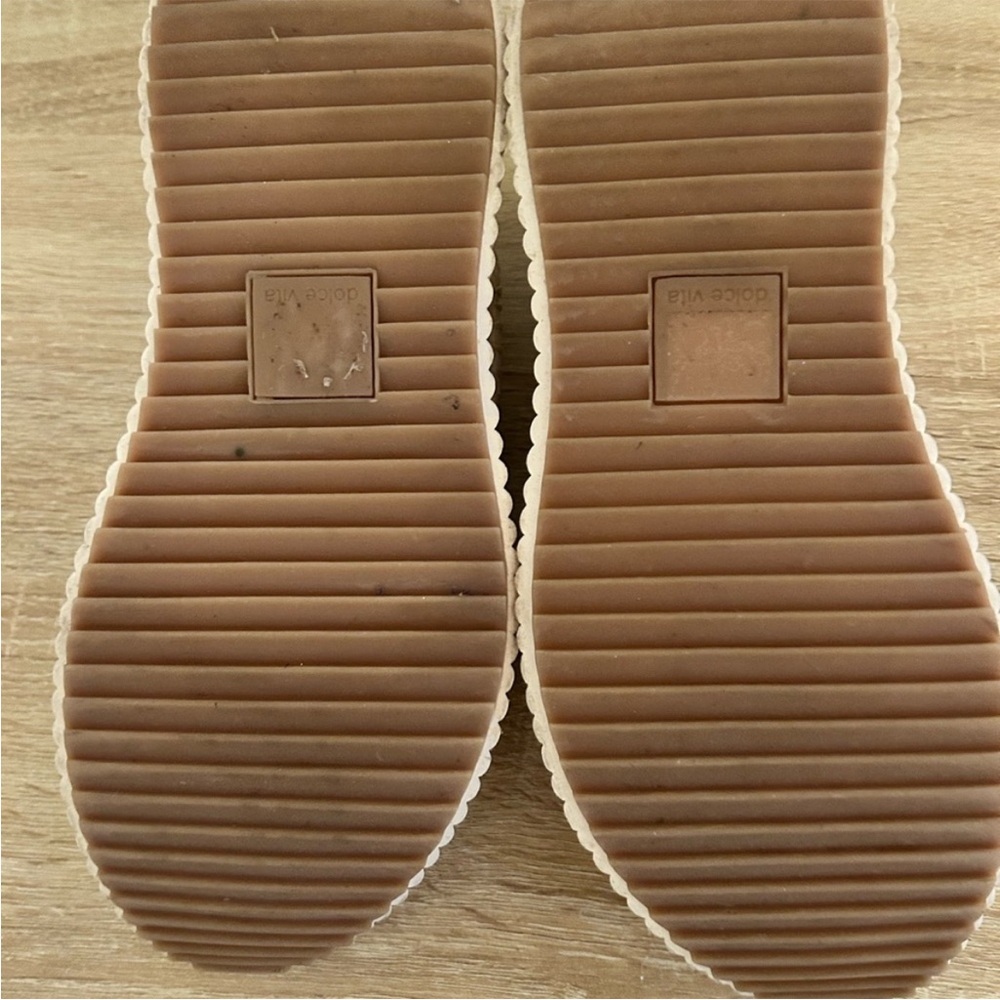 Dolce Vita Off-White Platform Sneakers - Picture 4 of 4